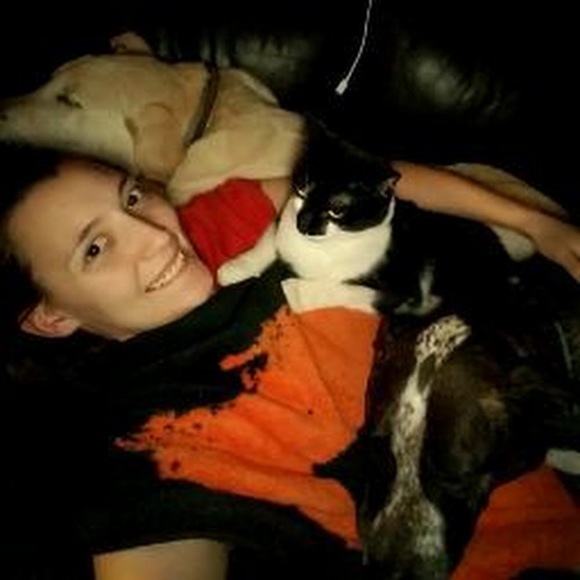 Meet your Posher, Rachelle - Picture 1 of 1